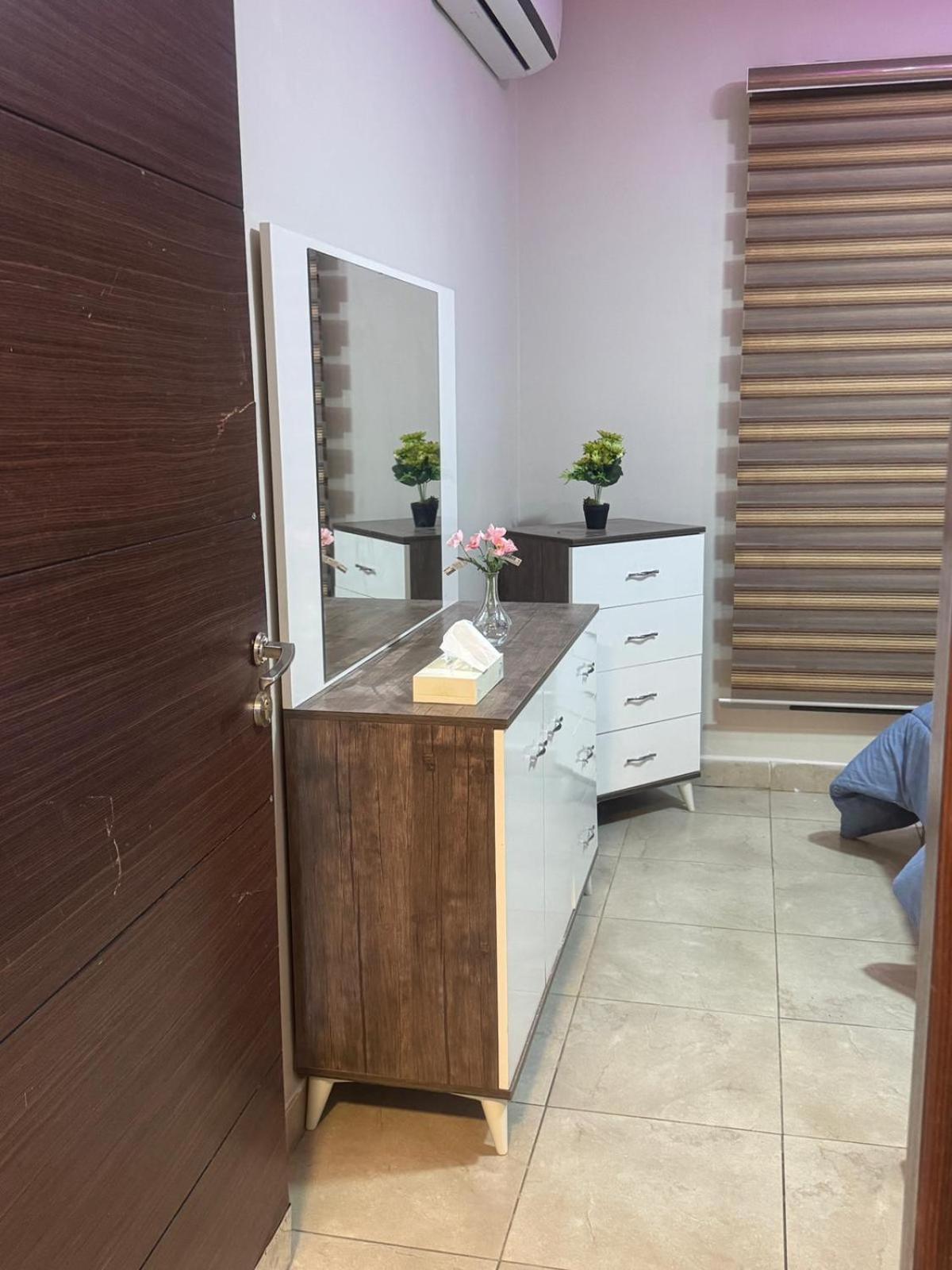 2 Bedrooms No 18 Apartment