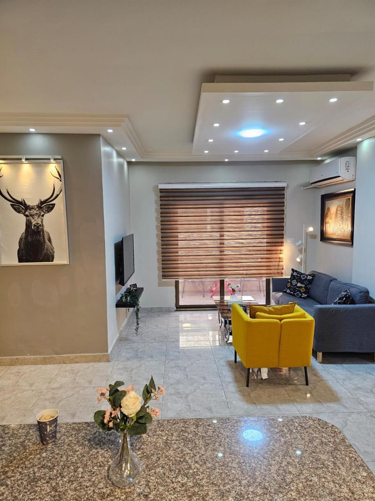 2 Bedrooms No 18 *